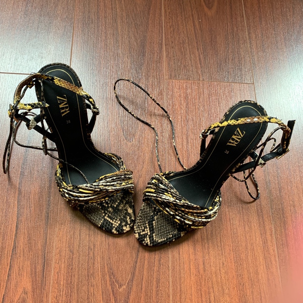 Shoes - Picture 1 of 2